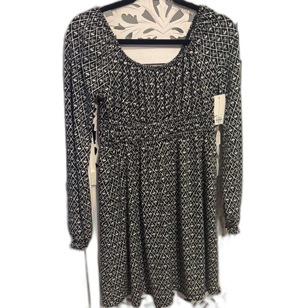 Black and White Geo Style Skater Dress Size Medium New With Tags by SO